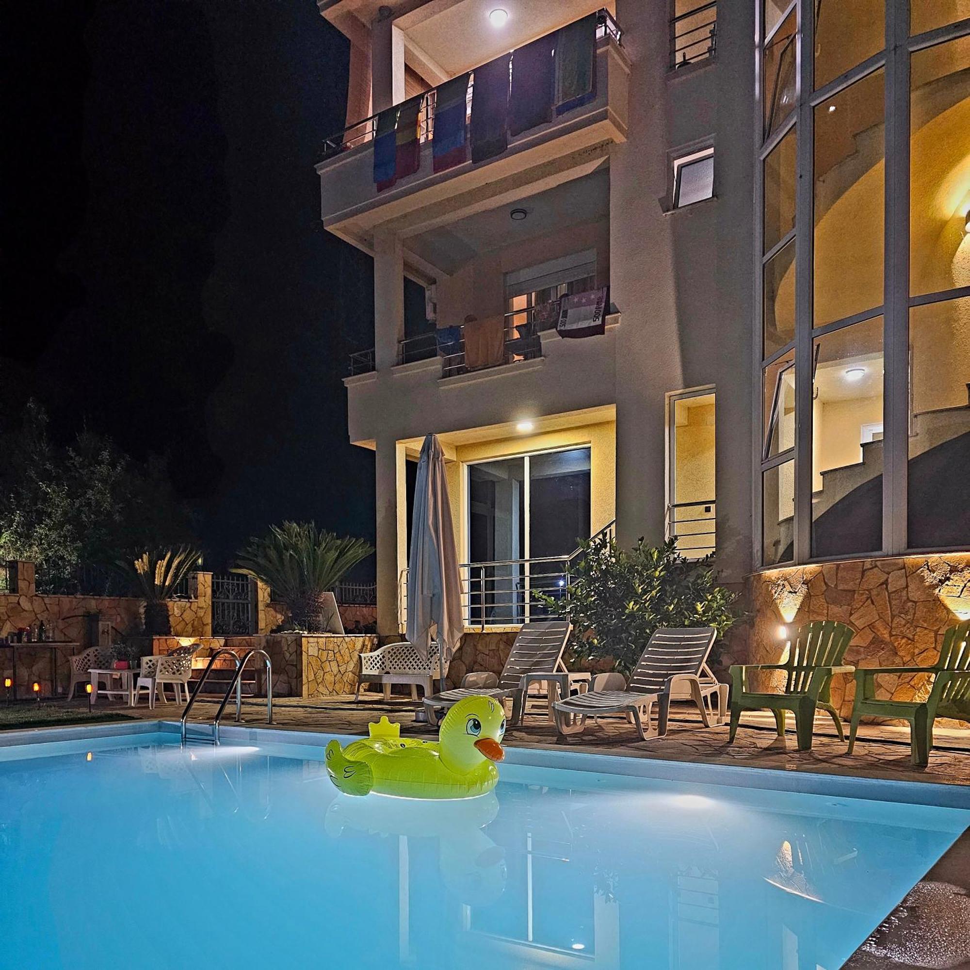 Kopernikus Apartments ウルツィニ エクステリア 写真