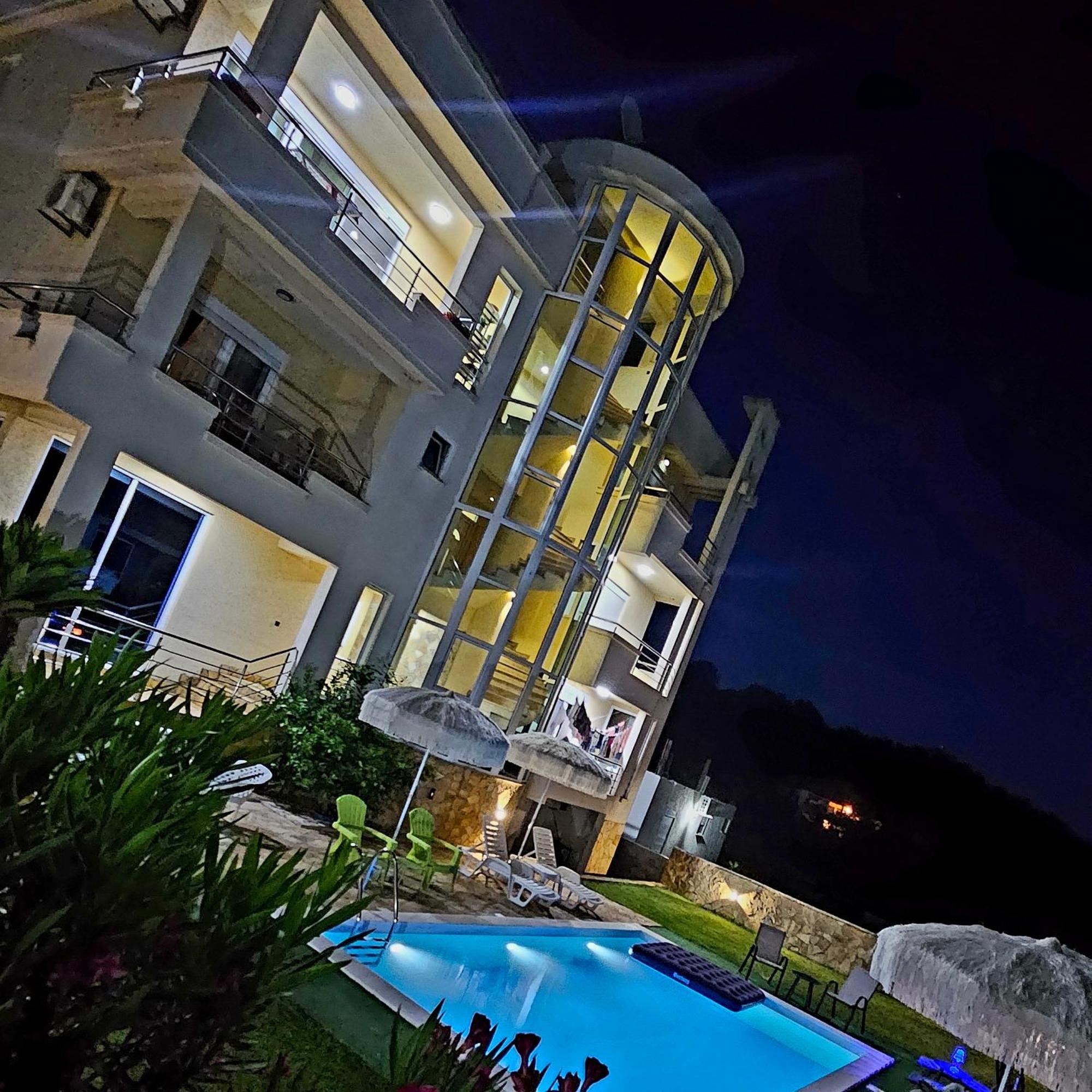 Kopernikus Apartments ウルツィニ エクステリア 写真