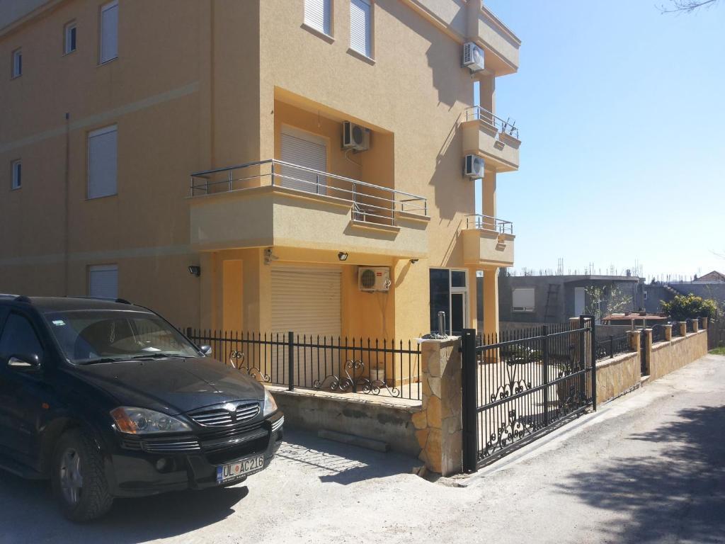 Kopernikus Apartments ウルツィニ エクステリア 写真